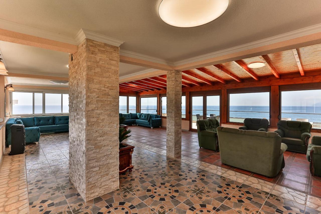 Dreamsea Apartment Utjeha Bagian luar foto