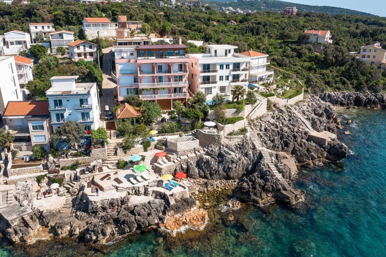 Dreamsea Apartment Utjeha Bagian luar foto