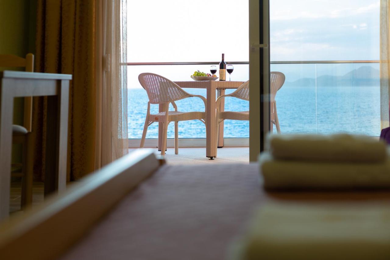 Dreamsea Apartment Utjeha Bagian luar foto